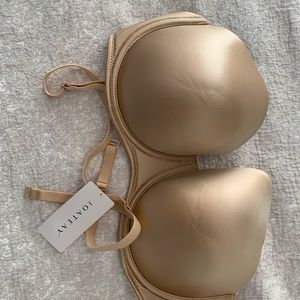Tan strapless/ convertible bra- NWT